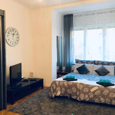 De Lux Apartamento *